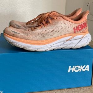 Hoka Clifton 7